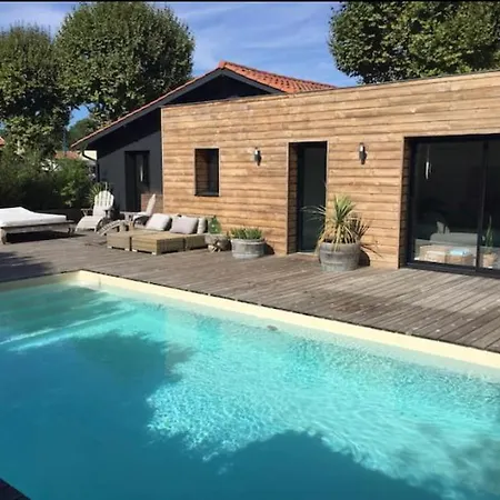 Ma Maison Sur Le Bassin *